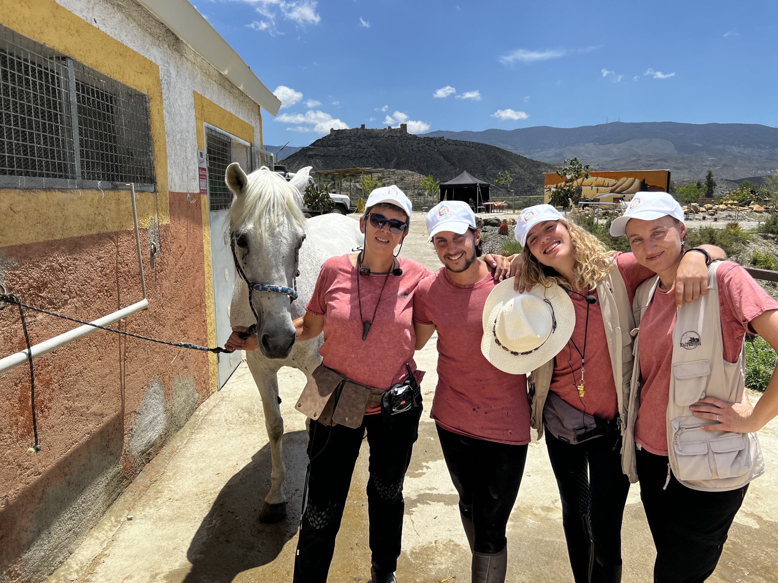 Equipo monitores Malcaminos 2022 scaled 1