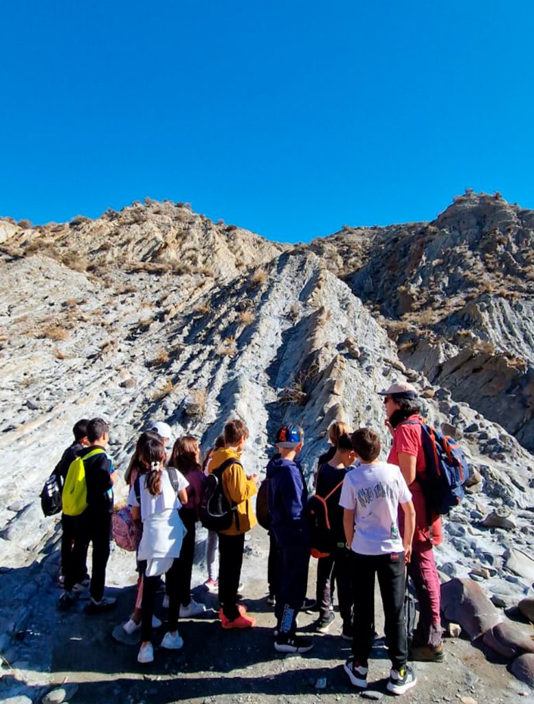 Rutas de senderismo por el Desierto de Tabernas para colegios. 2 senderismo colegios almeria
